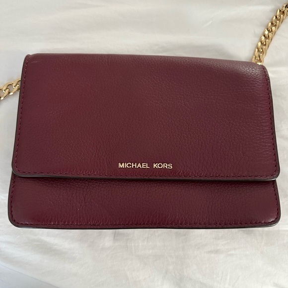 Michael Kors Merlot Leather Crossbody with Gold Chain Detail - Picture 1 of 6